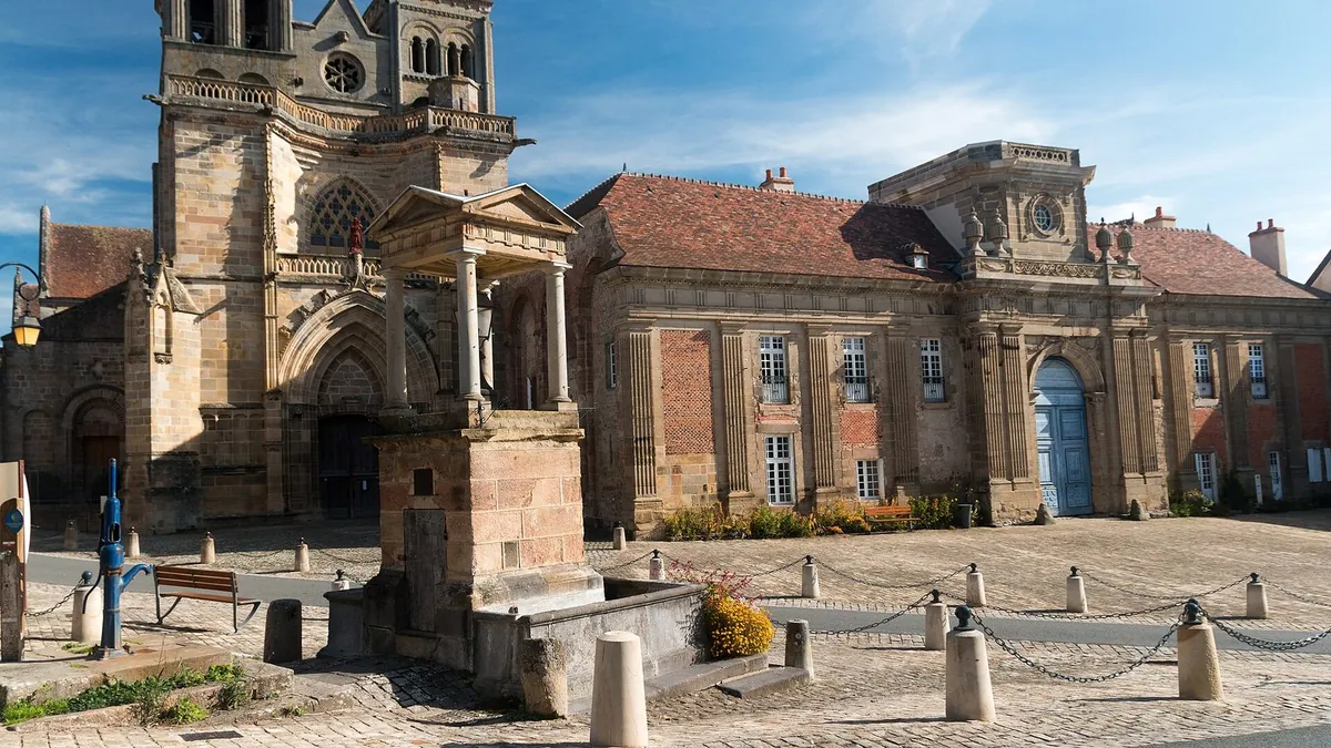 Prieuré bénédictin de Souvigny
