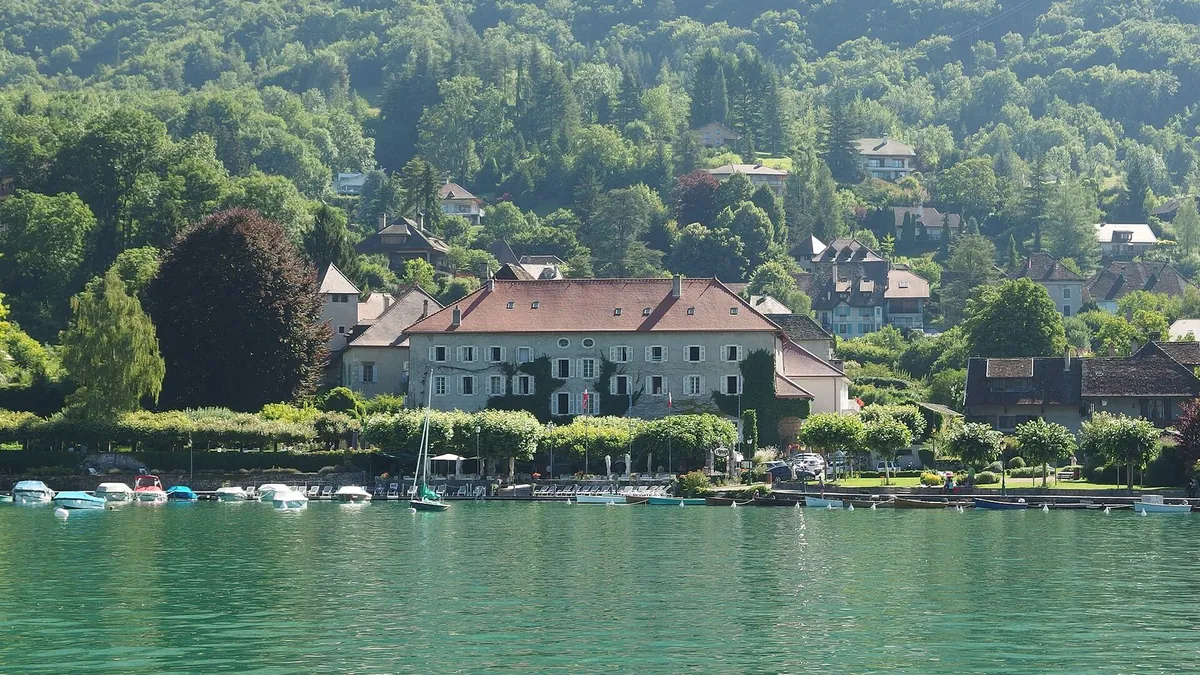 Ancienne abbaye de Talloires