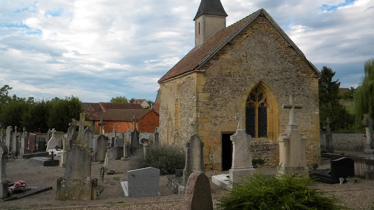 Chapelle du cimetière d'Amanzé