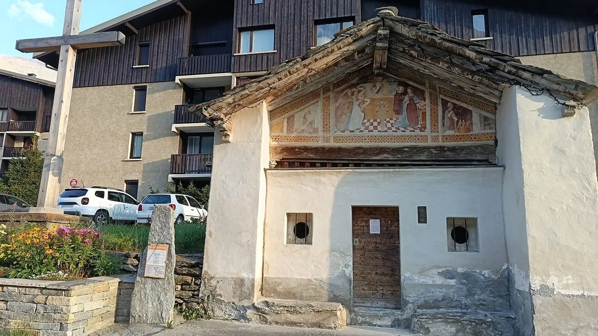 Chapelles et pont de Lanslevillard
