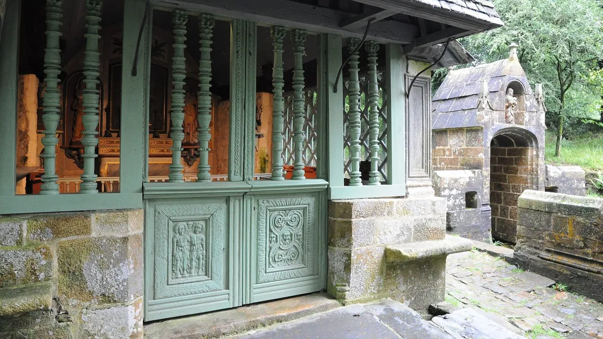 Chapelle et fontaine Notre-Dame des Fontaines de Daoulas
