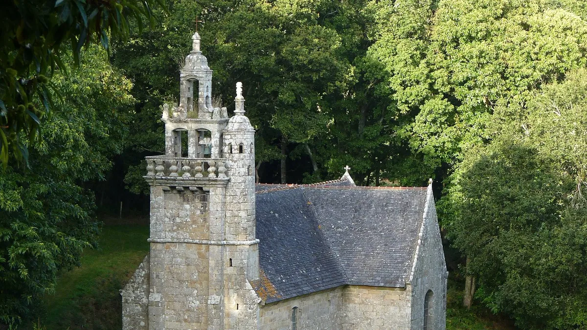 Chapelle Saint-Luvan, ou Saint-Lavant de Plounévez-Moëdec