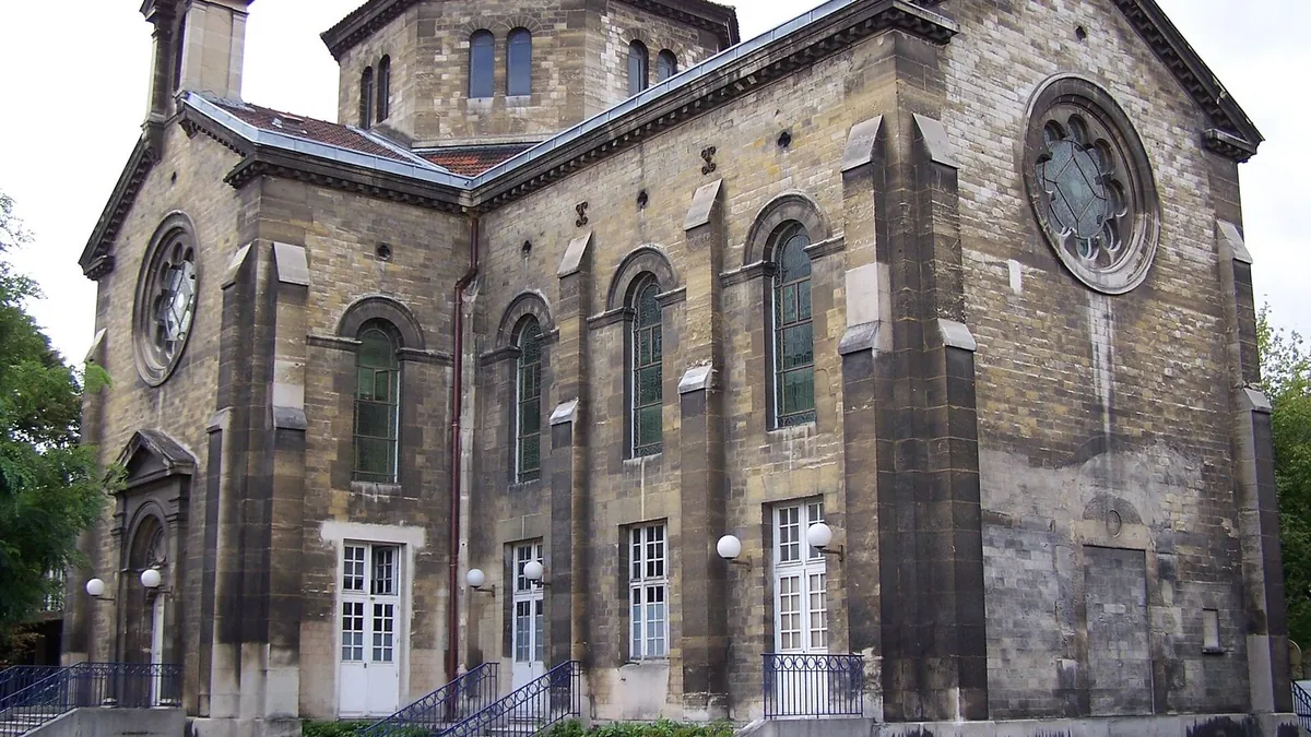 Chapelle Sainte-Anne de Paris