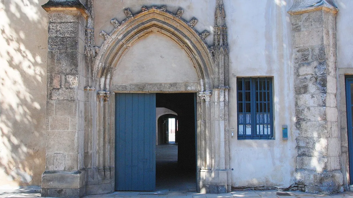 Ancien couvent des Cordeliers ou ancienne gendarmerie de Mâcon