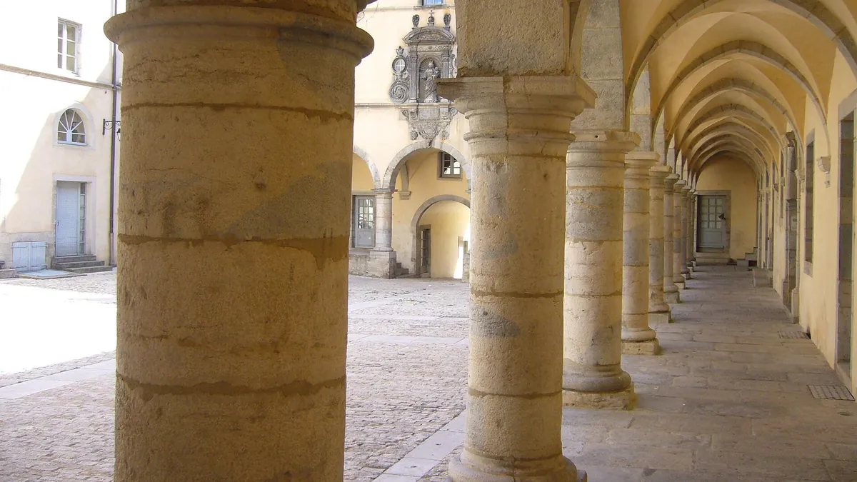 Ancien couvent des Ursulines de Poligny