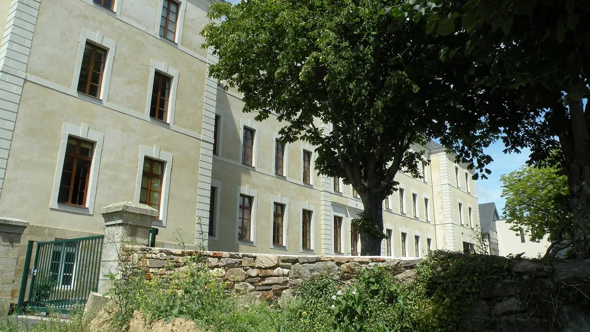 Ancien couvent des Calvairiennes de Redon