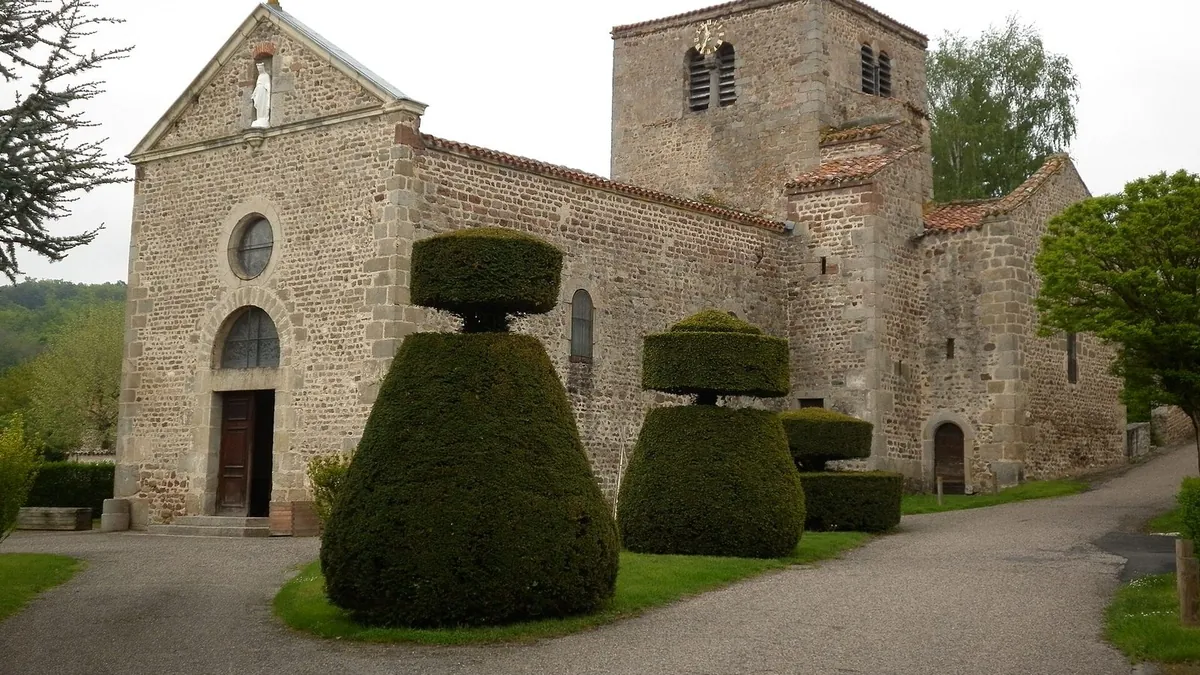 Église de la Nativité de Salt-en-Donzy