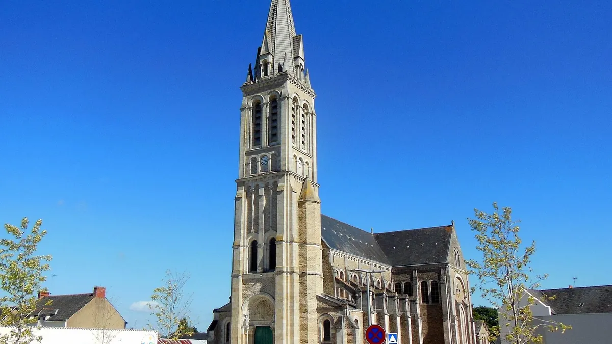 Église Notre-Dame-du-Bon-Garant de Férel