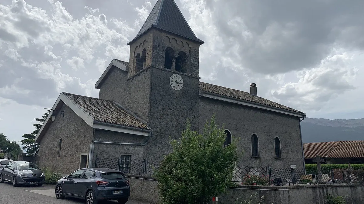 Église Saint-André de Champagnier