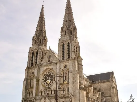 Église principale Saint-André de Châteauroux