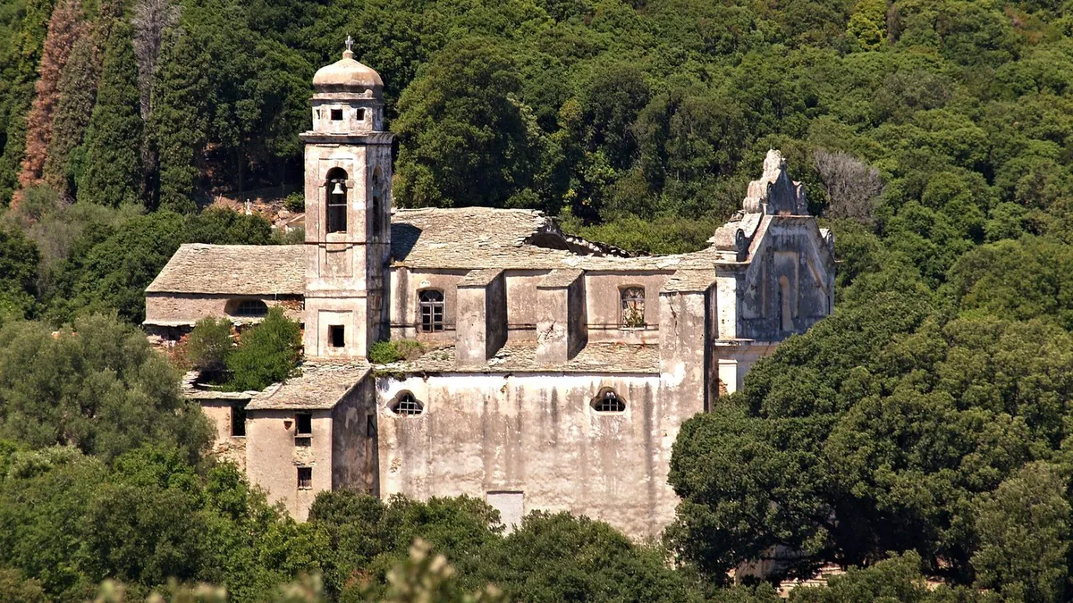 Église Saint-André de Granaggiolo et son clocher d'Ersa