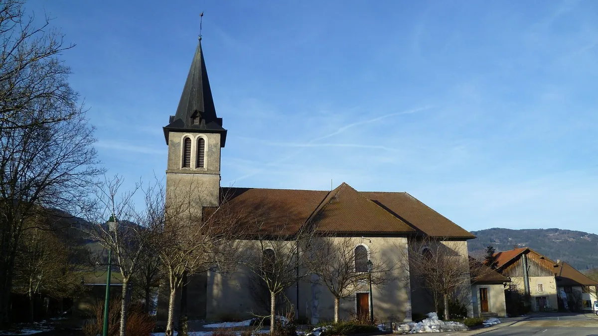 Église Saint-André de Saint-André-de-Boëge