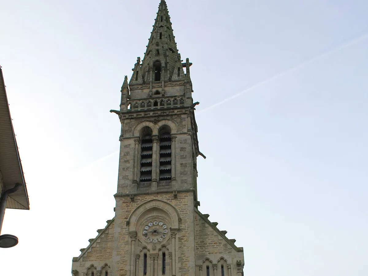Église Saint-Clair de Réguiny