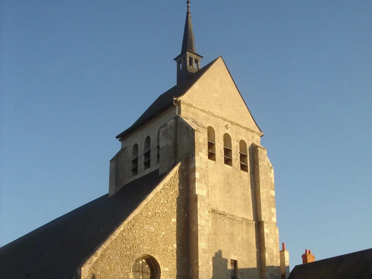 Église Saint-Denis de Saint-Denis-de-l'Hôtel