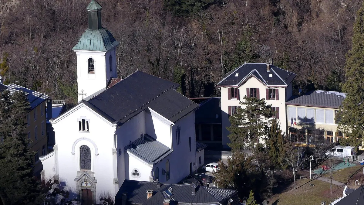 Église Saint-Étienne de Brides-les-Bains