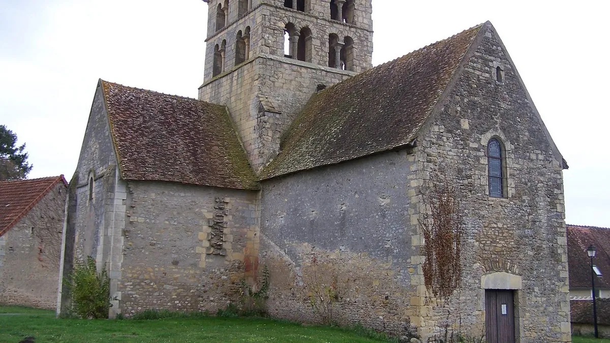 Ancienne église Saint-Laurent de Béard