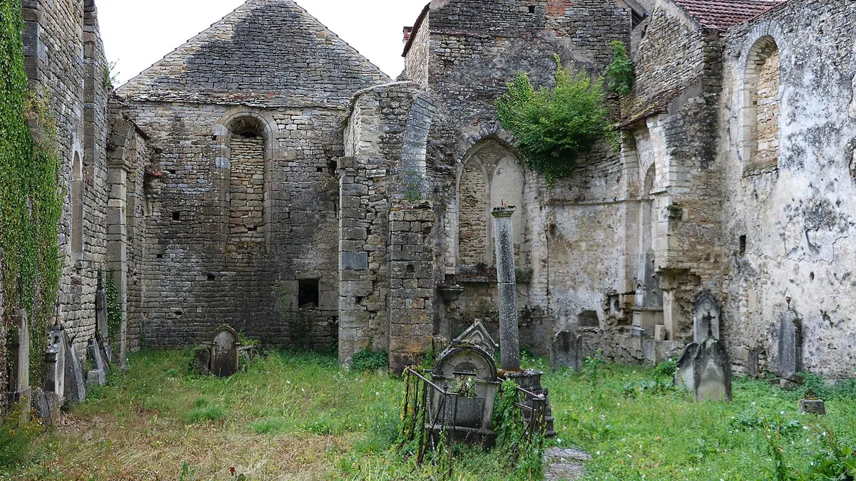 Ancienne église Saint-Pierre de Saint-Père