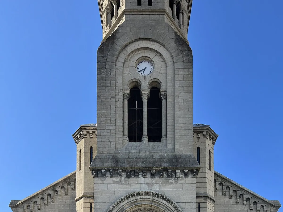 Église Sainte-Jeanne d'Arc de la Mutualité de Saint-Denis