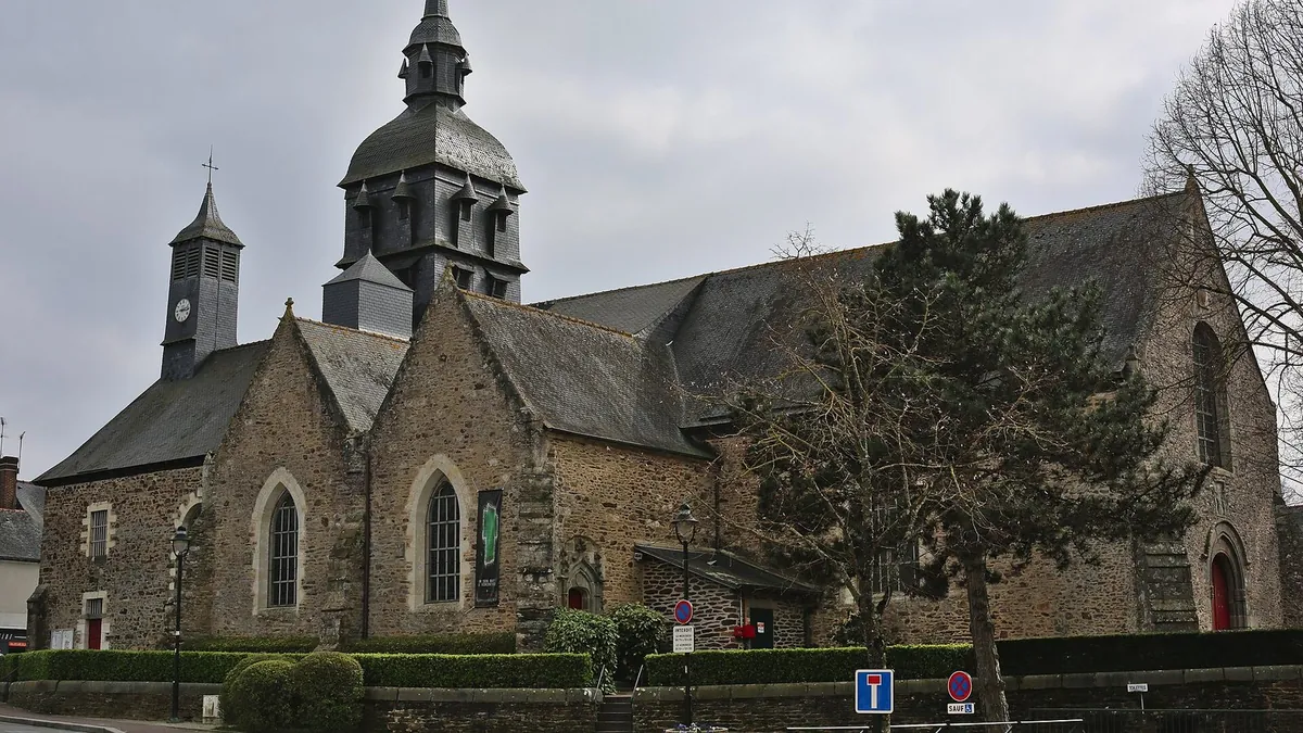 Église Sainte-Mélaine de Pacé