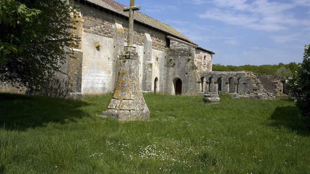 Ancien prieuré de Saint-Jean-des-Bonshommes de Sauvigny-le-Bois